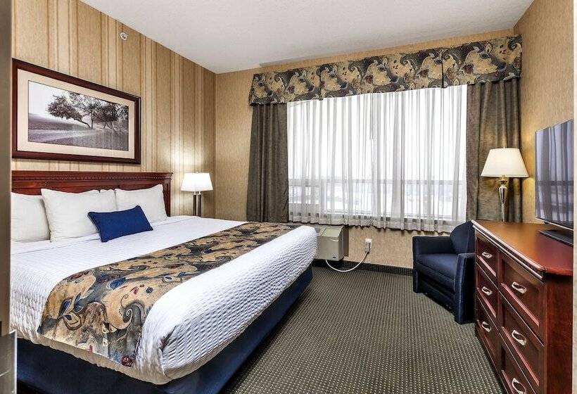 فندق Redwood Inn & Suites