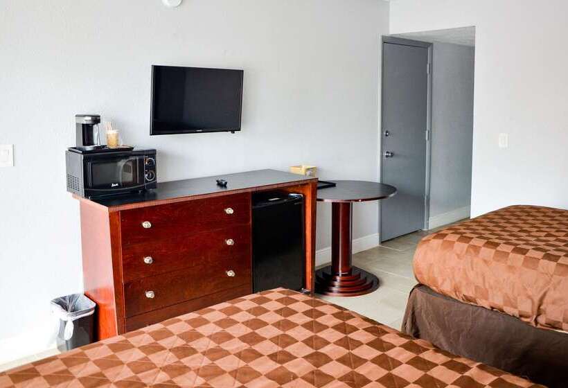 فندق Rodeway Inn Sun City Center