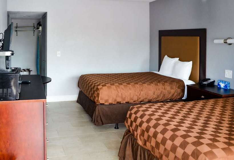 فندق Rodeway Inn Sun City Center