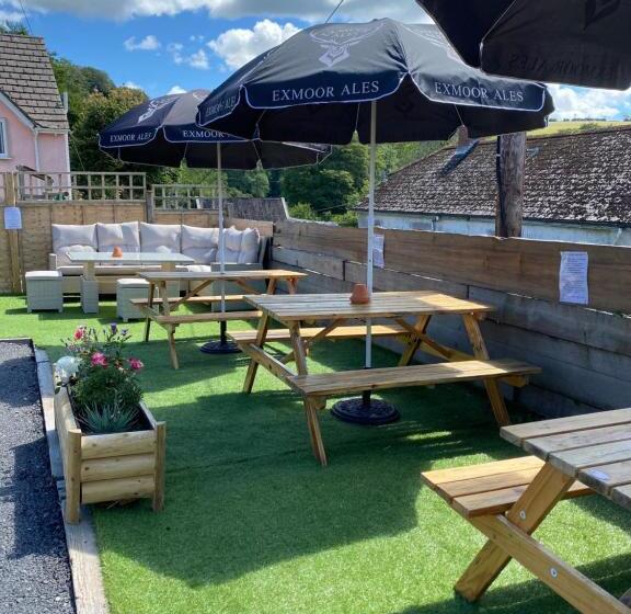 فندق The Royal Oak Inn