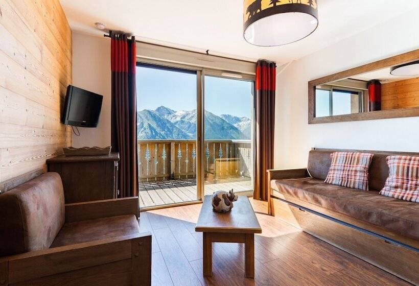 Отель Résidence Lagrange Vacances Les Chalets De L Adet