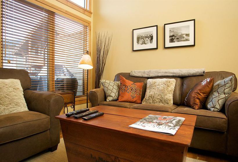 בית מלון כפרי Rundle Cliffs Lodge By Spring Creek Vacations