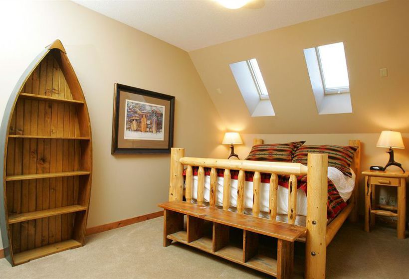 בית מלון כפרי Rundle Cliffs Lodge By Spring Creek Vacations