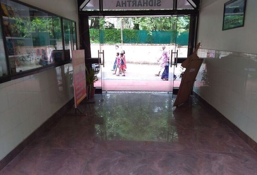 酒店 Sidhartha Walking Distance From Tajmahal