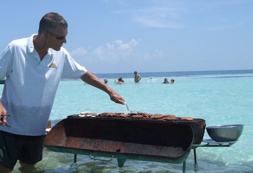 فندق St. George's Caye Resort