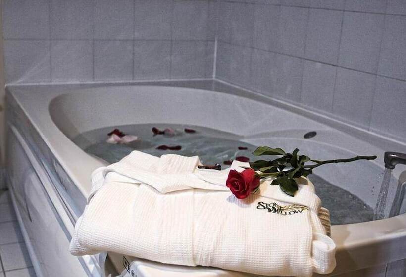 فندق Stone Willow Inn