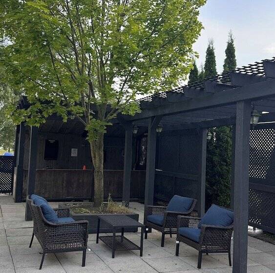 فندق Stone Willow Inn