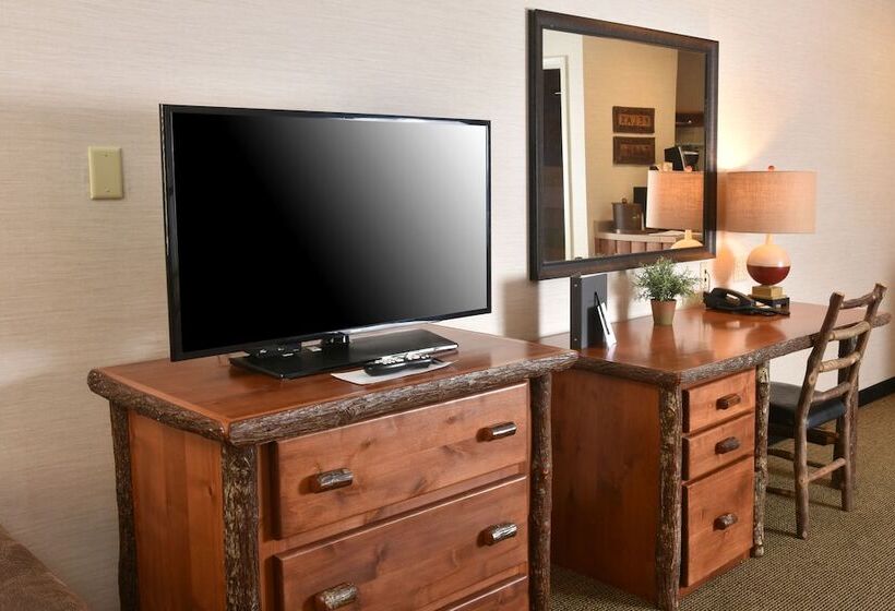 Cedar Creek Hotel Wausau   Rothschild