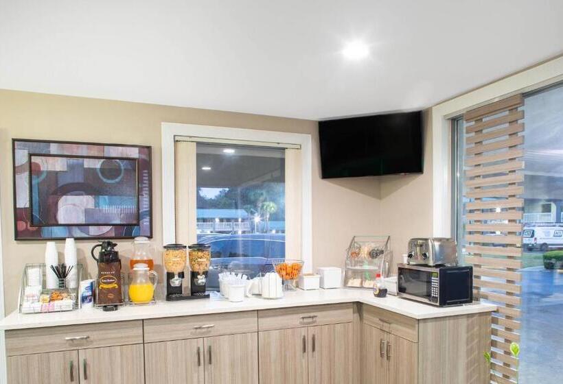 فندق Super 8 By Wyndham Pensacola Nas Area