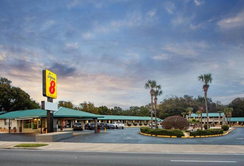 فندق Super 8 By Wyndham Pensacola Nas Area