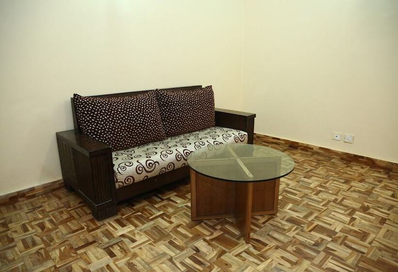 فندق Surbee Resorts