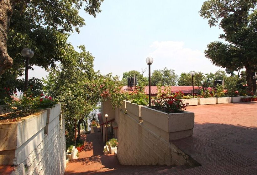 فندق Surbee Resorts