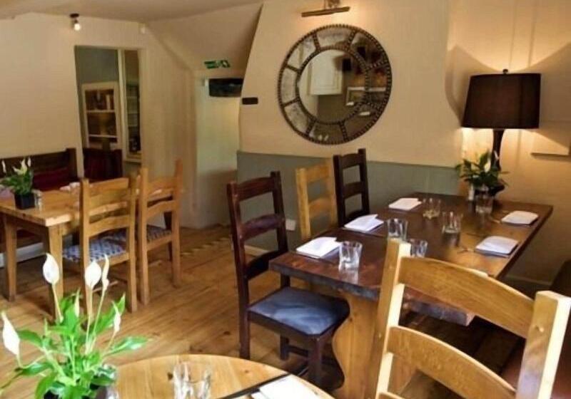 ホテル The Cherry Tree Inn