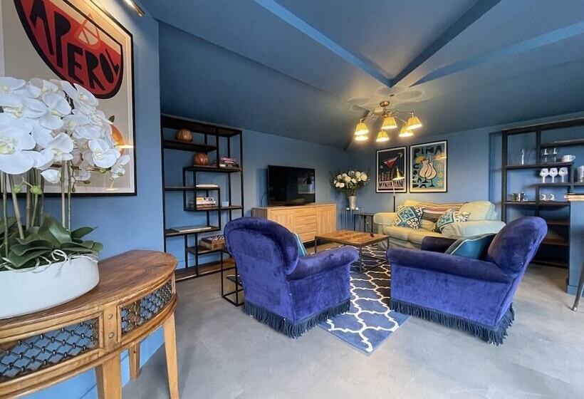 Отель The Durham Ox