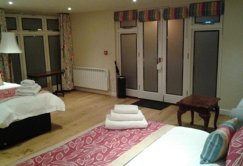 בית מלון כפרי The Green Dragon