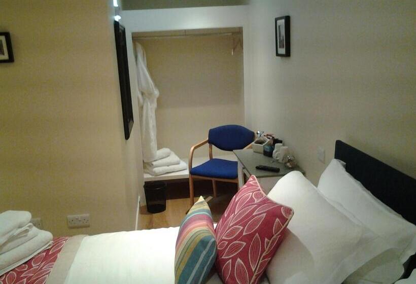 בית מלון כפרי The Green Dragon