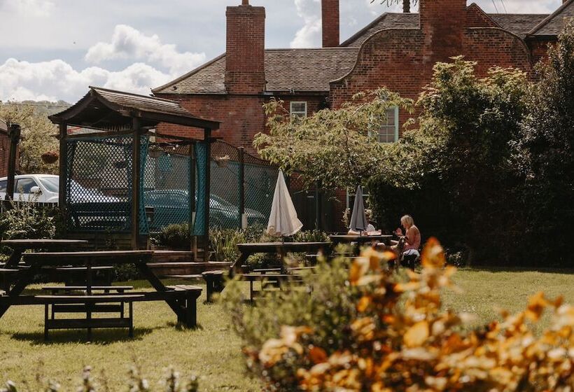 ホテル Old Orleton Inn