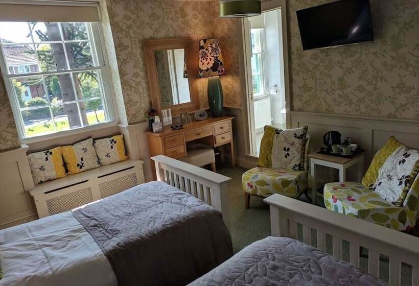 ホテル Old Orleton Inn