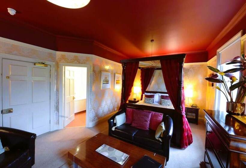 ホテル Old Orleton Inn