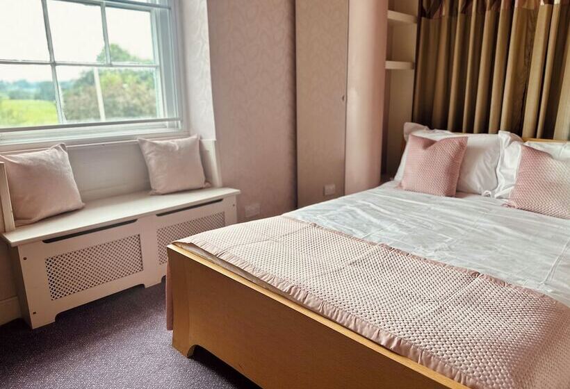 ホテル Old Orleton Inn