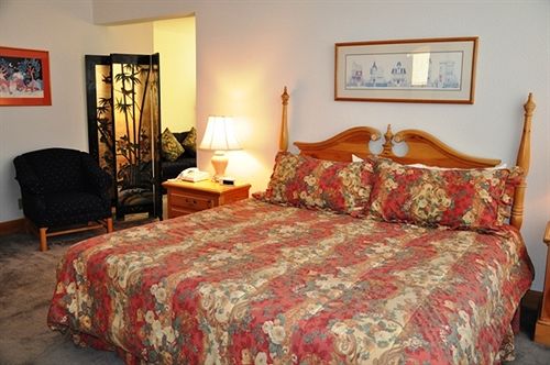 فندق The San Sophia Inn And Condominiums