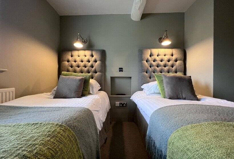 בית מלון כפרי The Sparsholt Barn