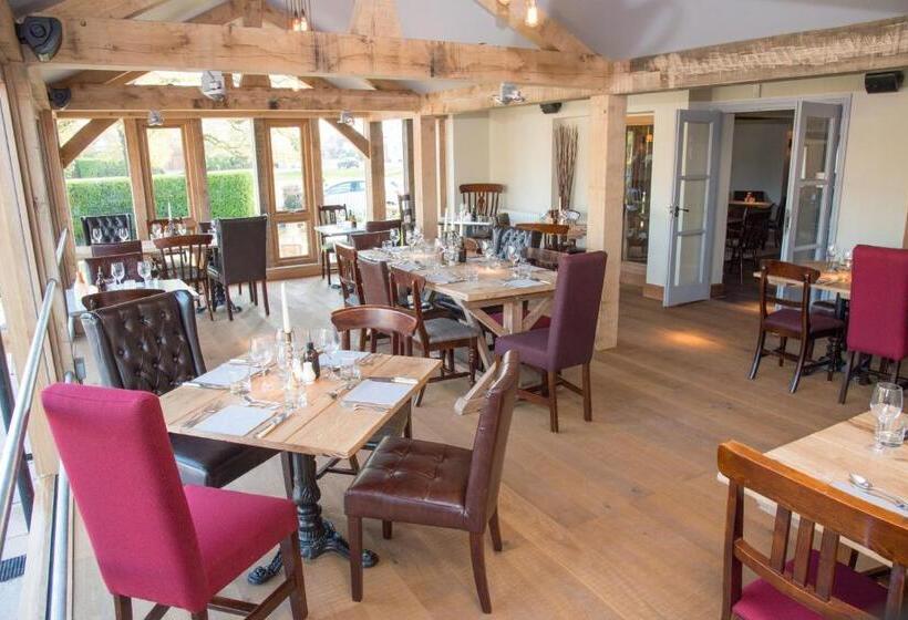 فندق The Swan Inn