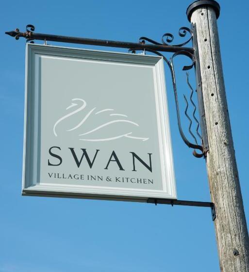 فندق The Swan Inn