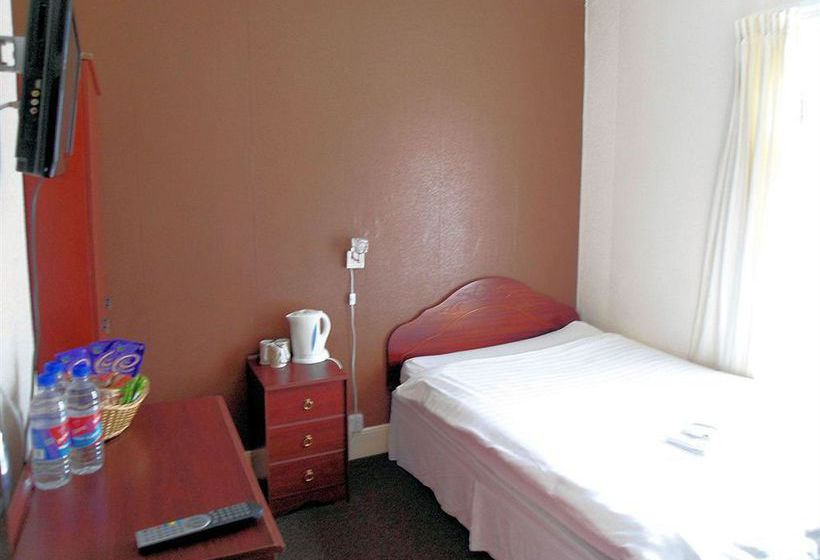 Отель The Trevross