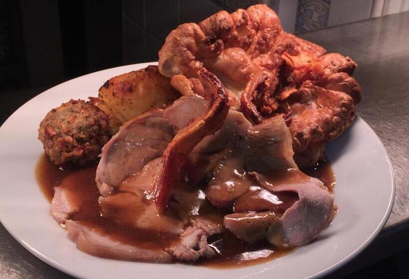 酒店 The Winchfield Inn