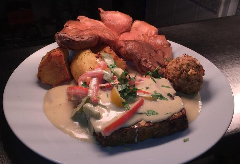 酒店 The Winchfield Inn