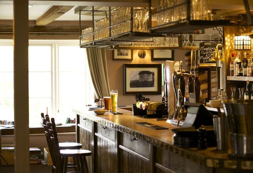 ホテル The Woolpack Inn