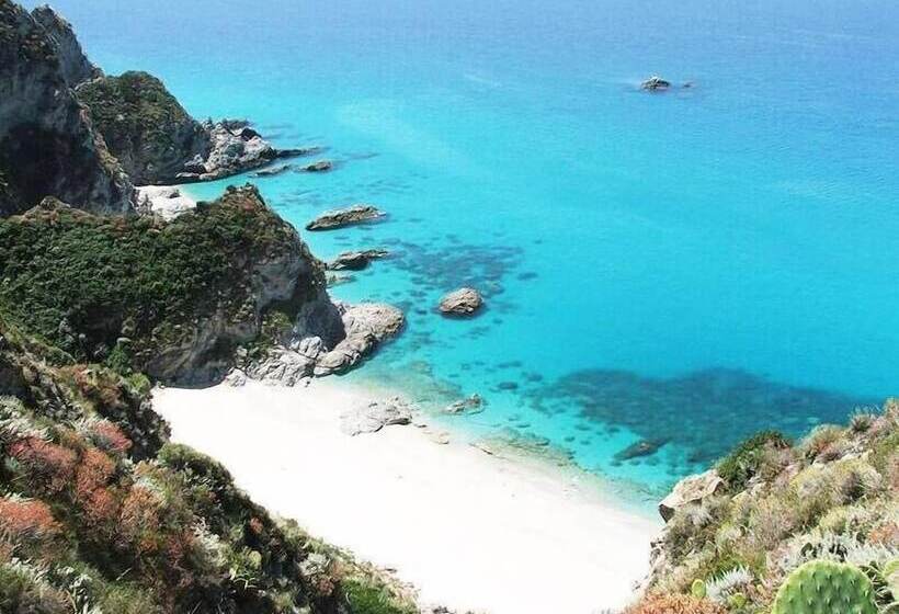 Отель Villa Antica Tropea