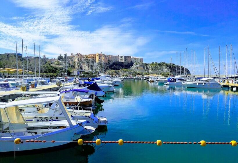 Отель Villa Antica Tropea