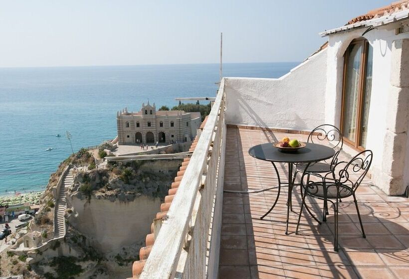Отель Villa Antica Tropea