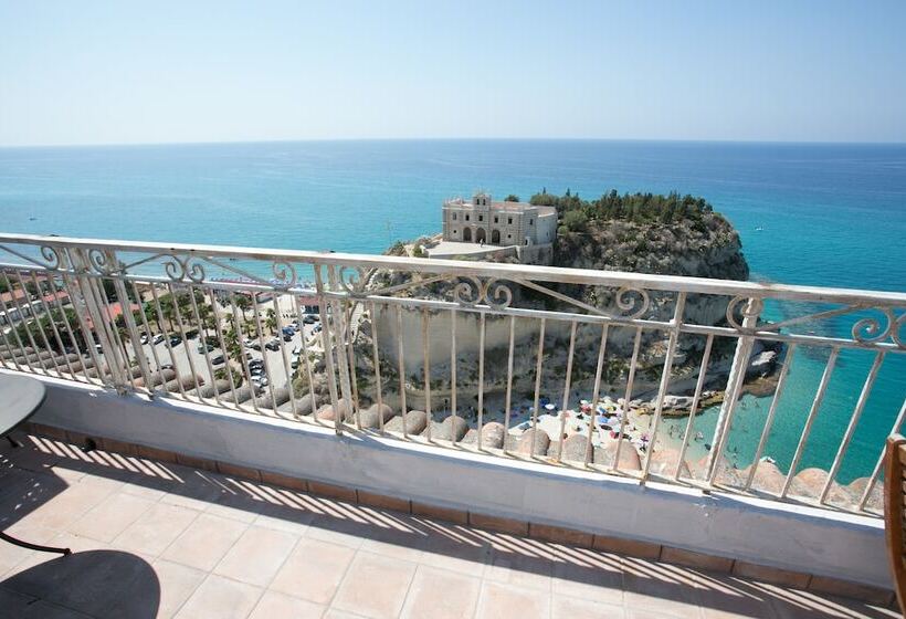 Отель Villa Antica Tropea