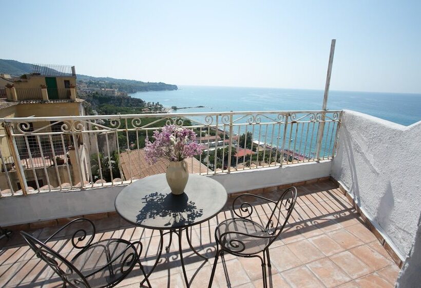 Отель Villa Antica Tropea