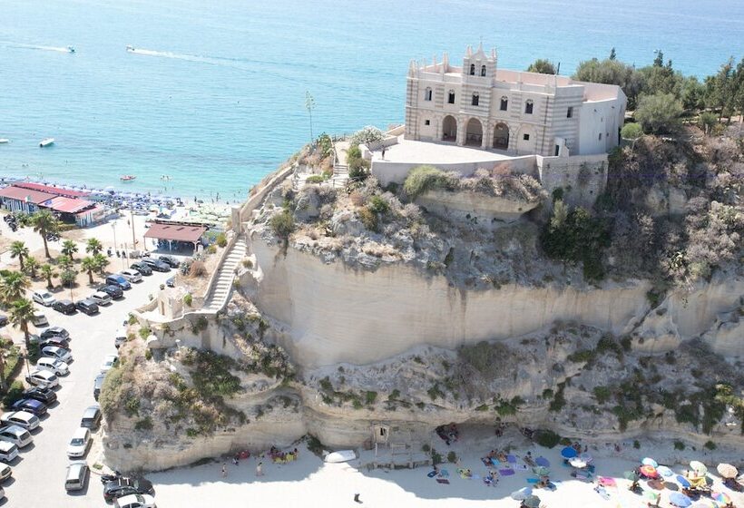 Отель Villa Antica Tropea