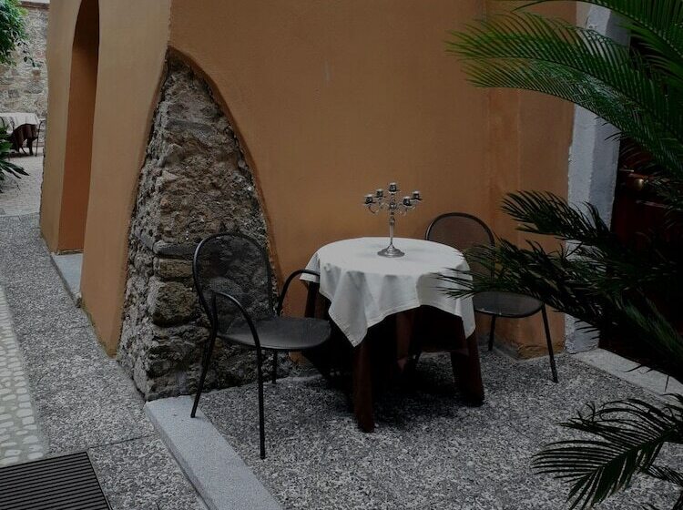 Отель Villa Antica Tropea