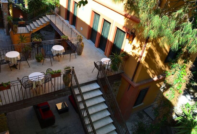 Отель Villa Antica Tropea