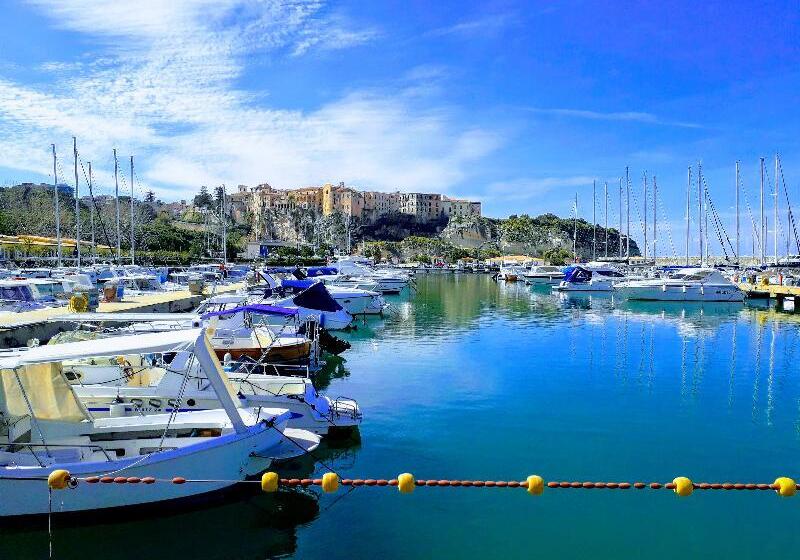 Отель Villa Antica Tropea