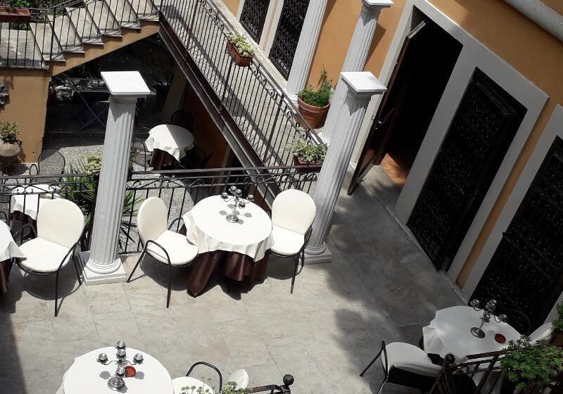 Отель Villa Antica Tropea