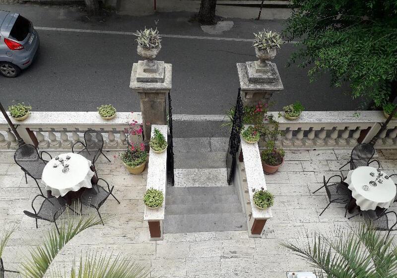 Отель Villa Antica Tropea