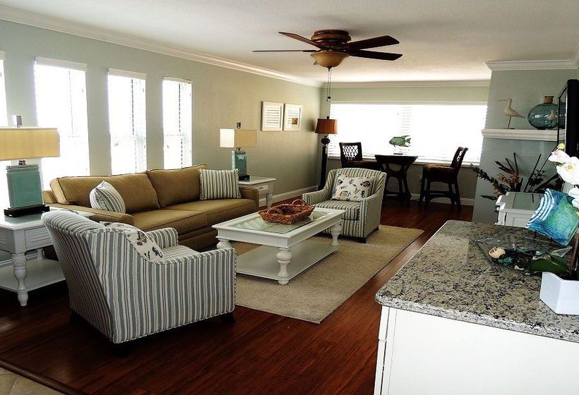 호텔 Westwinds Waterfront Resort