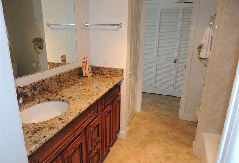 호텔 Westwinds Waterfront Resort