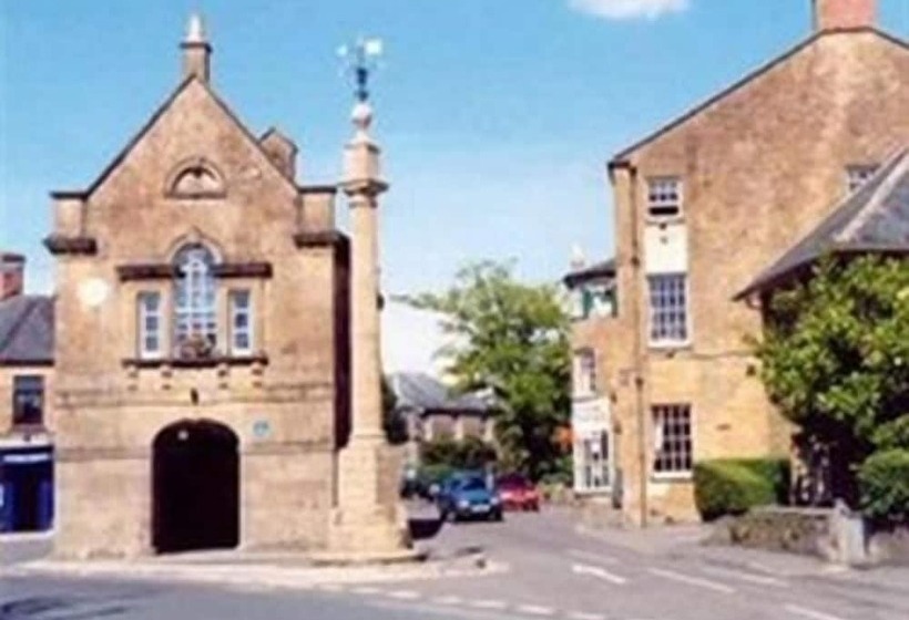 فندق The White Hart