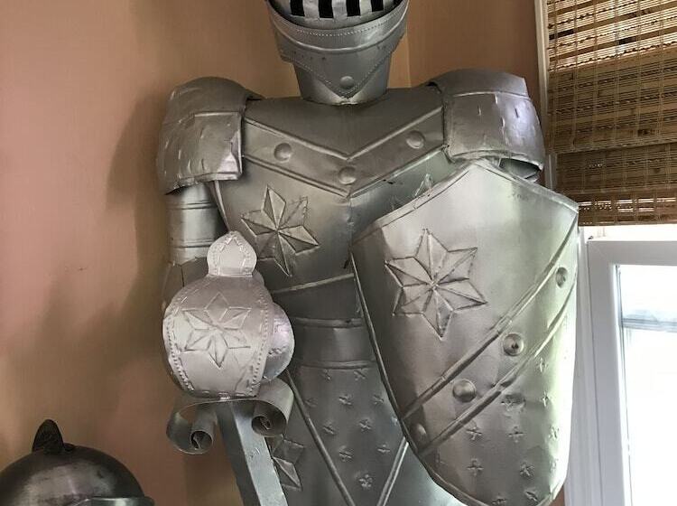 Little English Guesthouse B&b