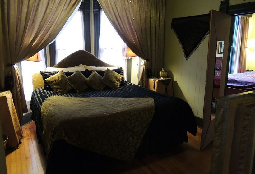 مبيت وإفطار Lyons Twin Mansions