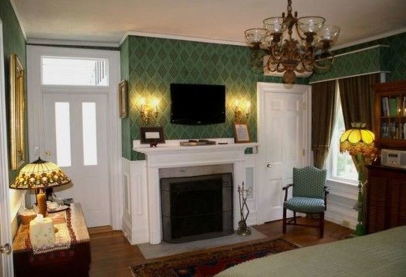 Melange Bed And Breakfast