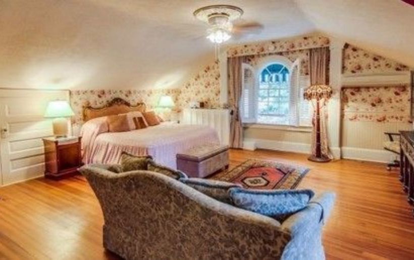 Melange Bed And Breakfast